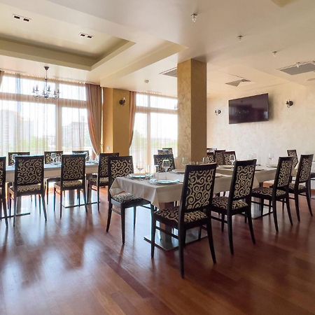 Hotel Tolea Τιργκόβιστε Εξωτερικό φωτογραφία