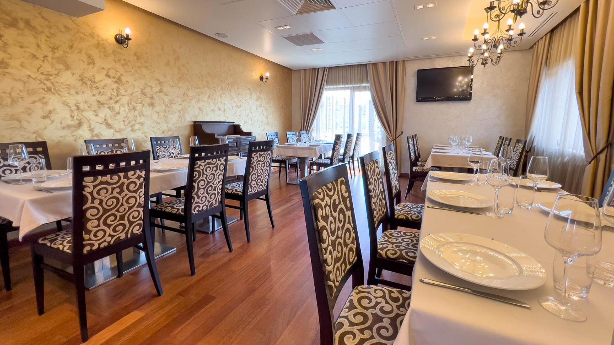 Hotel Tolea Τιργκόβιστε Εξωτερικό φωτογραφία