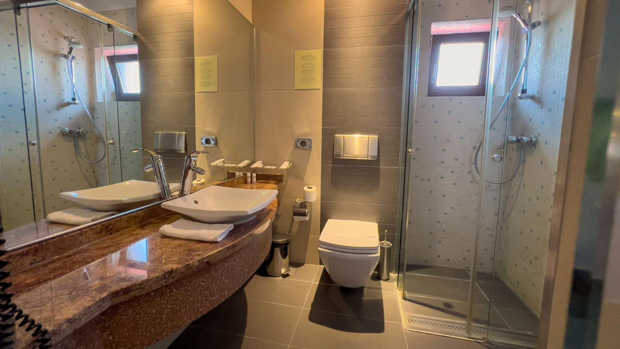 Hotel Tolea Τιργκόβιστε Εξωτερικό φωτογραφία